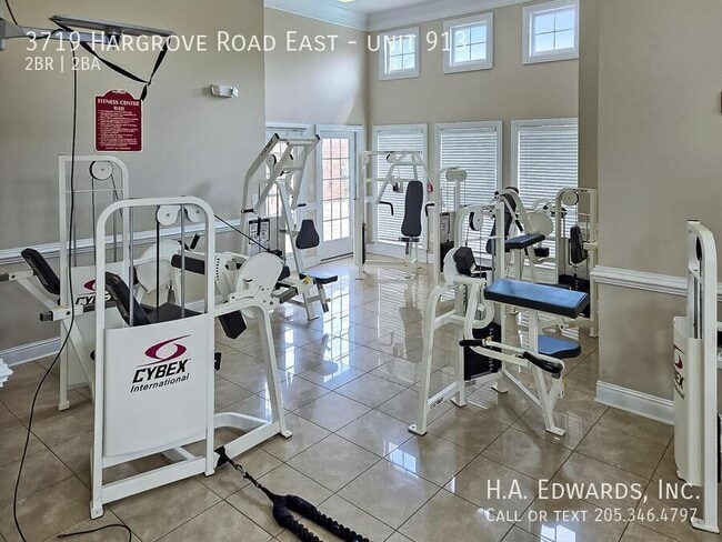 Building Photo - 3719 Hargrove E Rd