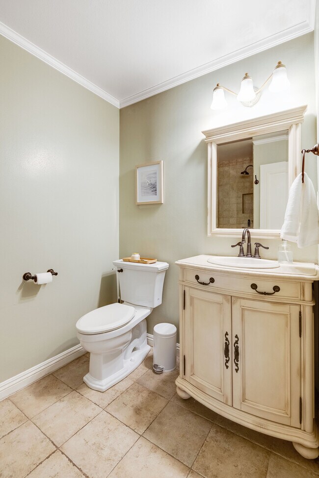 Building Photo - 4443 Saugus Ave