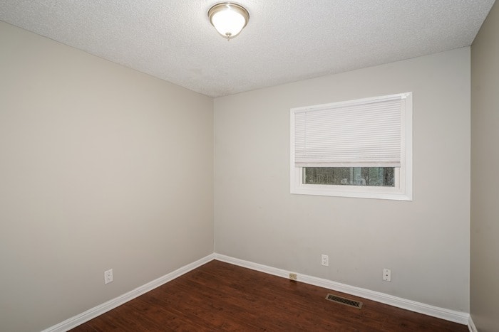 Building Photo - 112 Bluegrass Rd