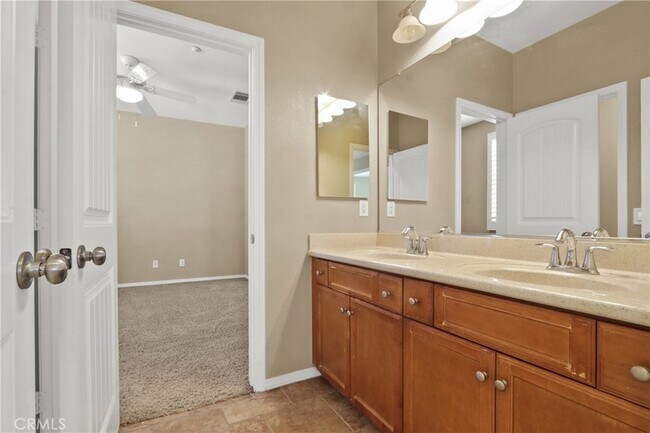 Building Photo - 15180 Willow Wood Ln