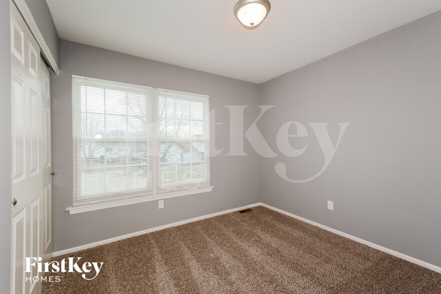 Building Photo - 29 Harmony Crossing Dr