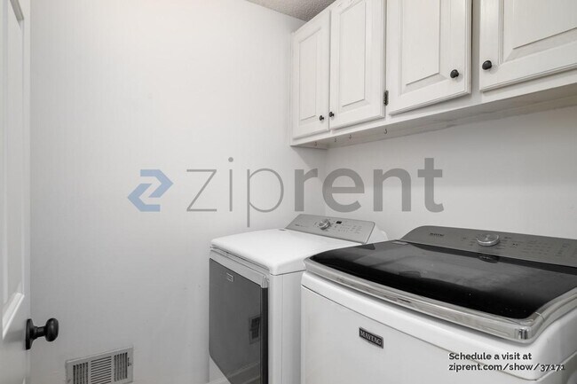 Building Photo - 4990 Sawgrass Pl NW