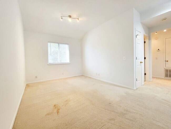 Building Photo - Beautiful 3/BR 2.5/BA Home for Rent in Aus...