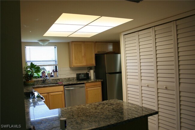 Building Photo - 15430 Moonraker Ct