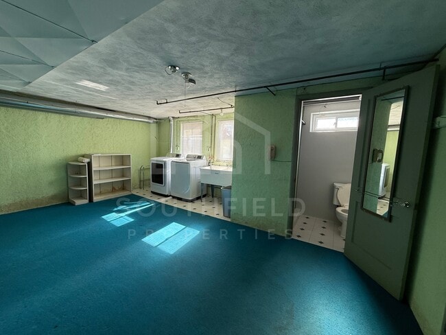 Building Photo - 3175 Ramona Ave