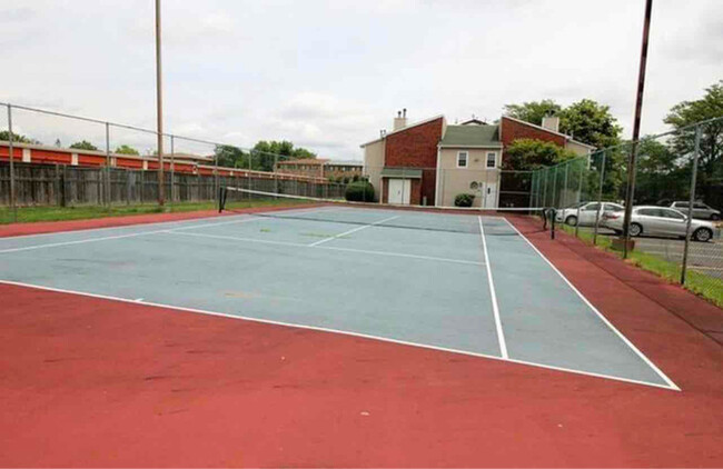 Building Photo - 1225 Wyndham Ct
