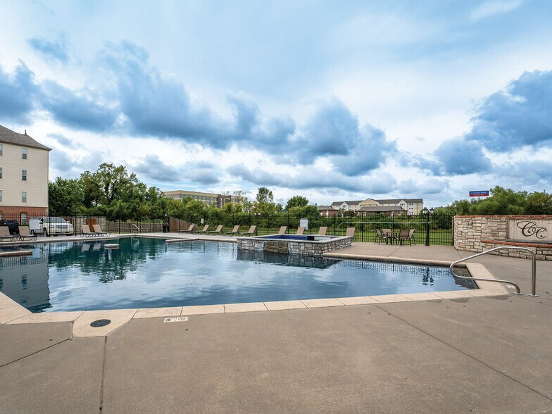 Building Photo - Coryell Courts Apartments