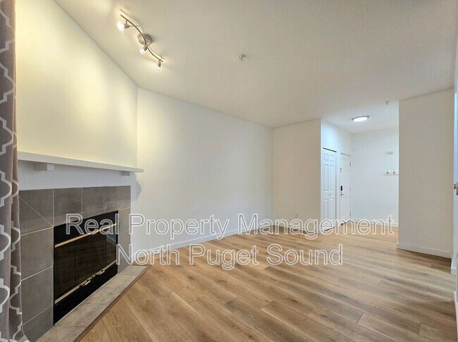 Building Photo - 18930 Bothell Everett Hwy