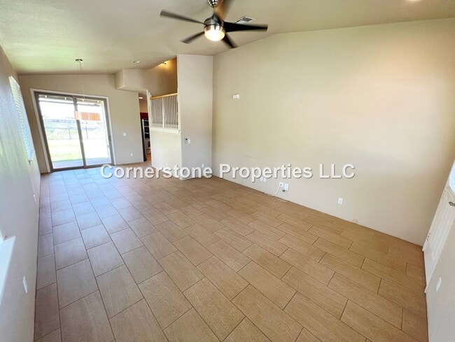 Building Photo - 92-637-637 Welo St