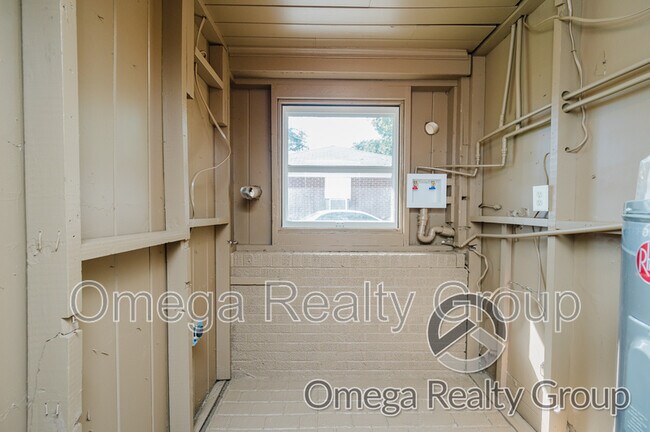 Building Photo - 2941 Ashley Ave