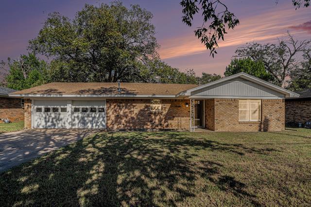 Building Photo - 312 Stroud St