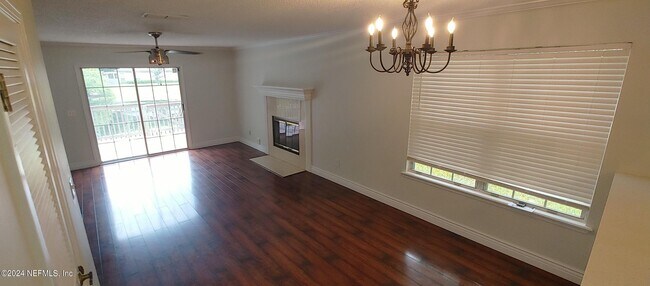 Building Photo - 3559 Pond Ridge Ct W