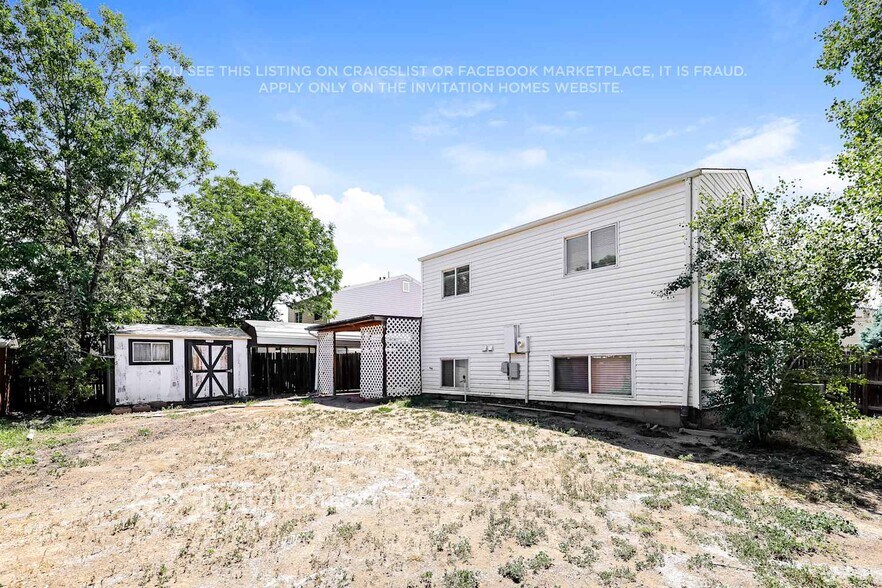 Building Photo - 20355 E Buchanan Dr