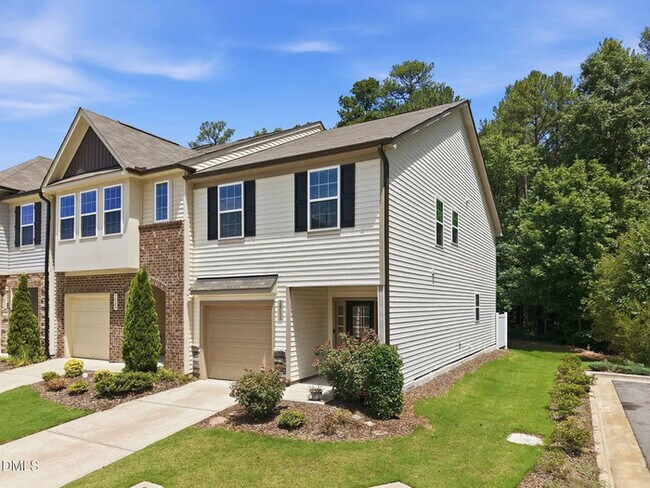 Building Photo - Lease OR Lease to Own