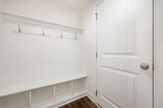 Building Photo - Impressive Townhome in Popular Five Points - Inside the Beltline Location