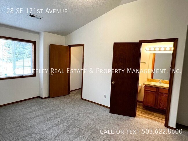 Building Photo - Nice 3 Bedroom Home