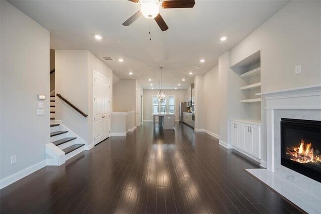 Building Photo - 1505 Slopeside Loop SE