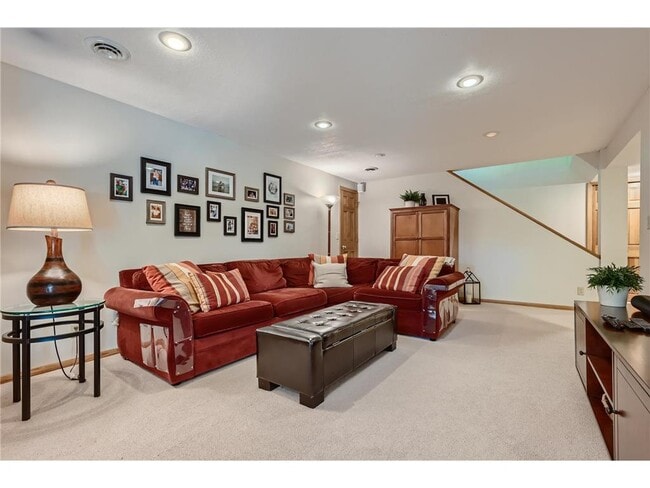 Building Photo - 3200 Frear Dr
