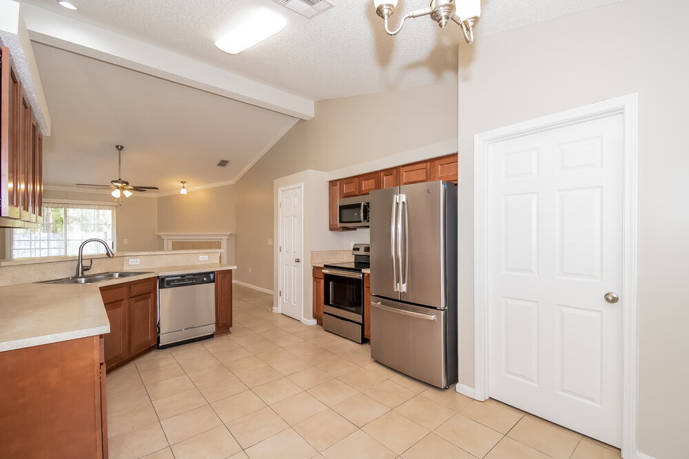 Building Photo - 1748 Northglen Cir