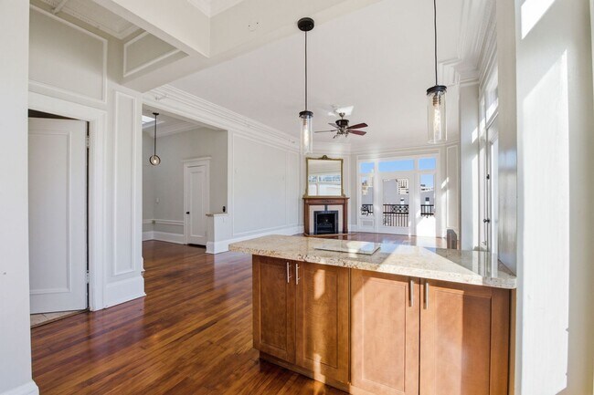 Building Photo - 1405 Van Ness Ave