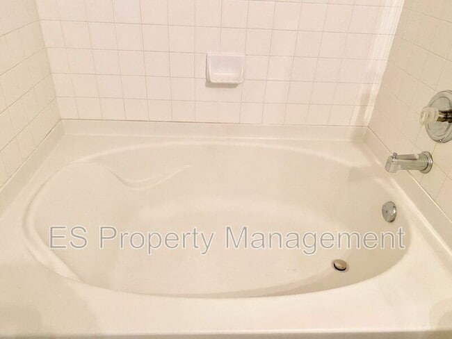 Building Photo - 1954 Angel Tear Ct