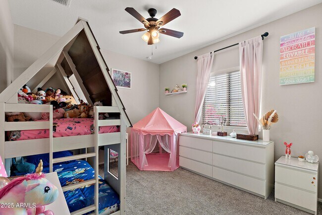 Building Photo - 242 Pacific Dr