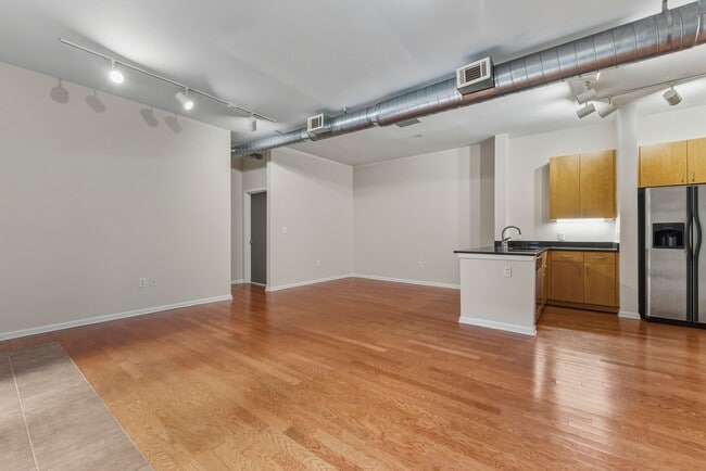 Building Photo - 5300 Peachtree Rd