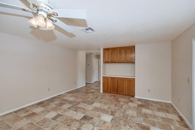 Building Photo - 12790 E 46th Dr
