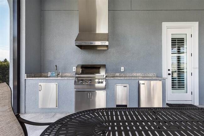 Building Photo - 10605 Midview Terrace