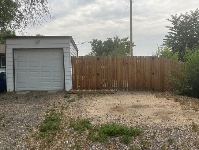 Building Photo - 7436 Knox Ct