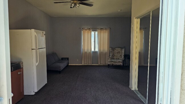 Building Photo - 3061 San Francisco Ave