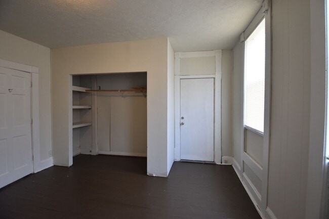 Building Photo - Affordable Two Bedroom Home in Greenfield
