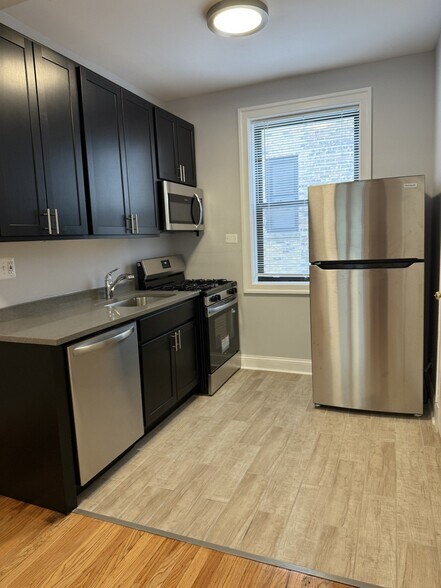 Building Photo - 3161 N Hudson Ave