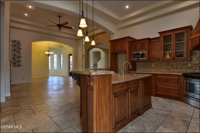Building Photo - 6304 Franklin Trail Drive