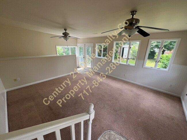 Building Photo - 3 BR, 1.5 baths in Central School District