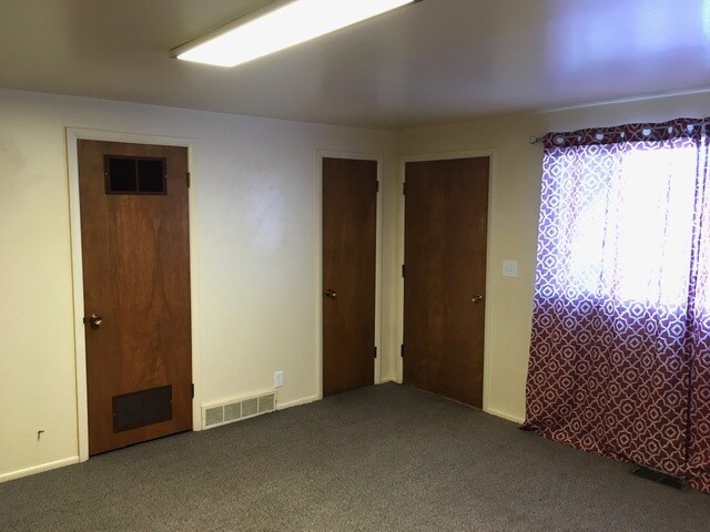 Building Photo - 814 N 700 E