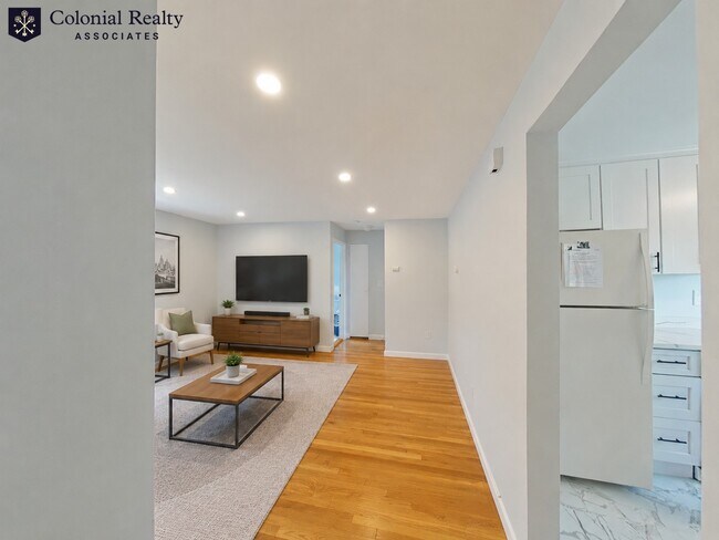 Building Photo - 55 Colborne Rd
