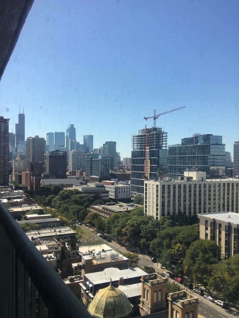 Building Photo - 111 W Maple St