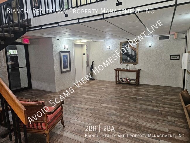 Building Photo - 6365 Bahia Del Mar Blvd S