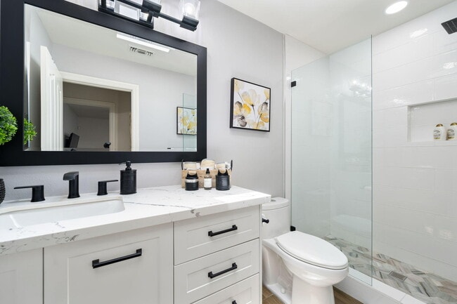 Building Photo - 76941 Coventry Cir