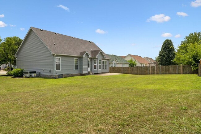 Building Photo - 3708 Kendra Ct N