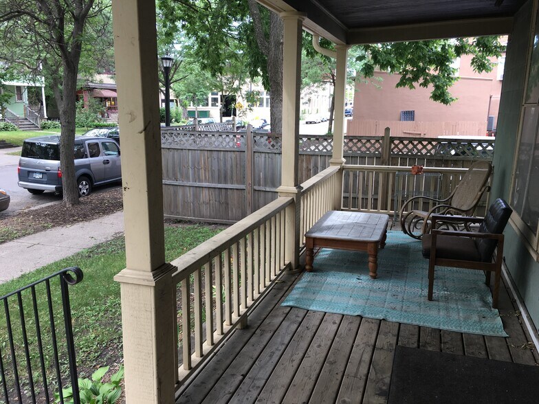 Building Photo - 2413 DuPont Ave S