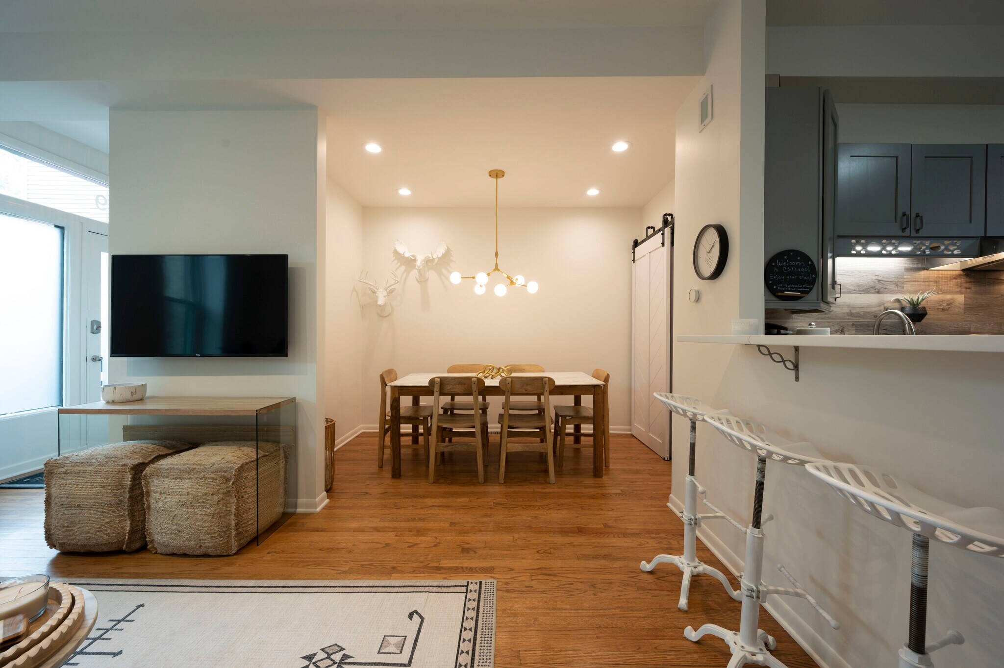 Building Photo - 1939 N Honore St