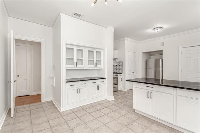 Building Photo - 4204 Prescott Ave