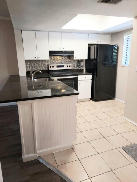 Building Photo - 2915 Dove Haven Ct