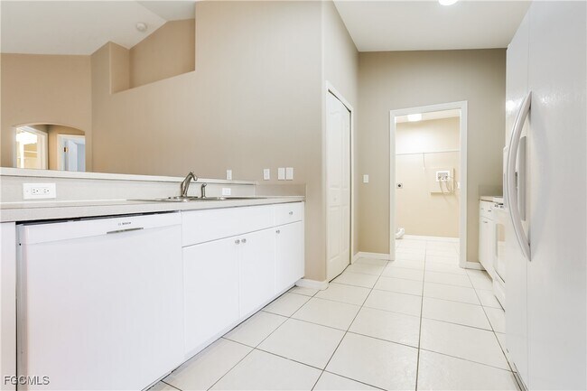 Building Photo - 1735 Boca Chica Ave