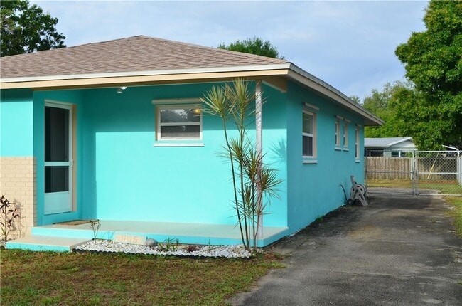 Building Photo - 1815 37th Ave