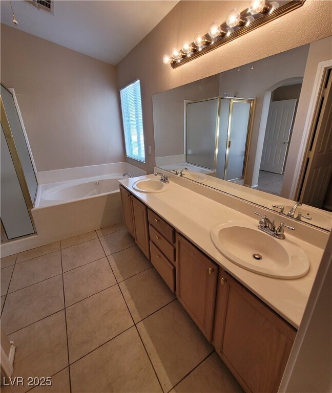 Building Photo - 2467 Sheltered Meadows Ln