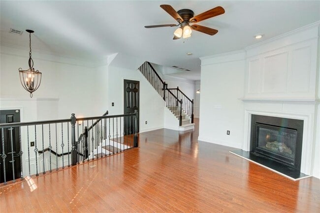 Building Photo - 2430 Natoma Ct SE