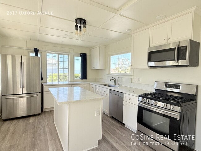 Building Photo - 2517 Oxford Ave